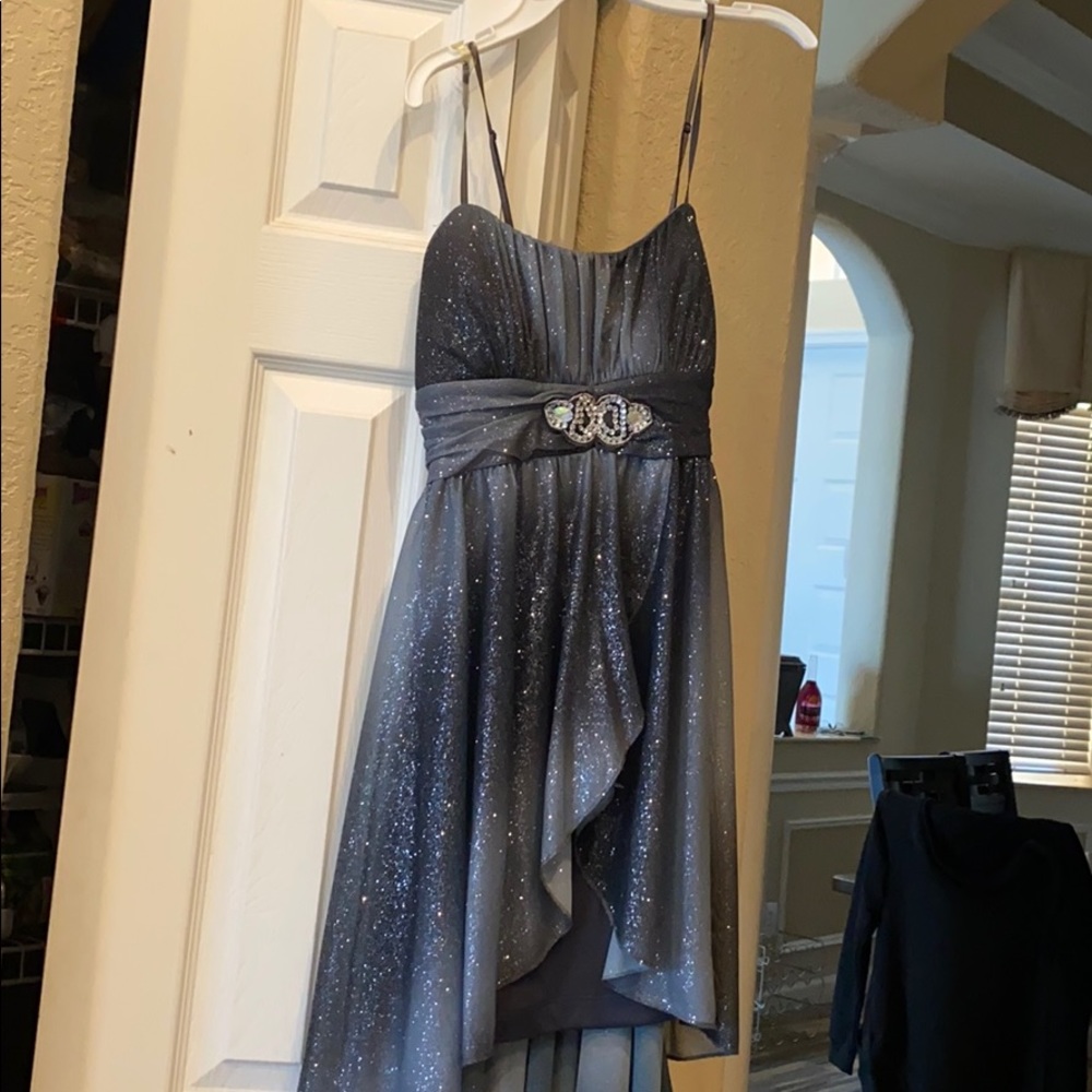 Sparkly formal dress - Picture 2 of 5